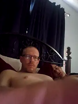 MrLeakyHelmet online show from September 15, 1:08 pm