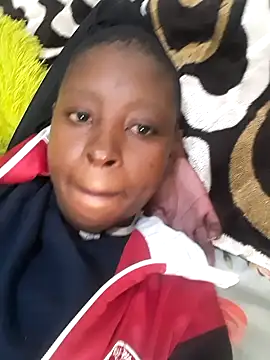 SweetSlenderChoc online show from March 16, 7:07 pm