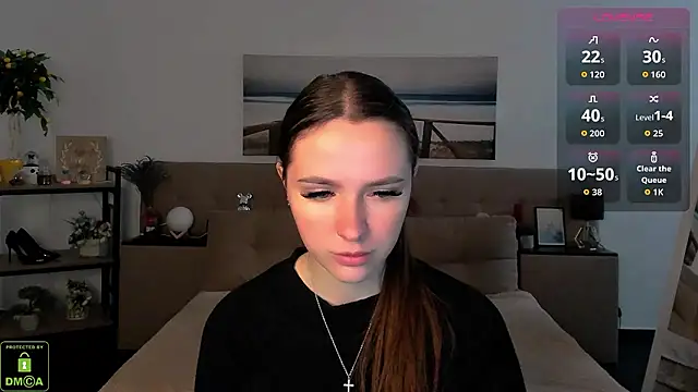 WildHoneyXO online show from September 27, 6:20 am