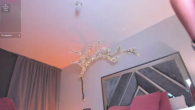 jasmincollin  online show from January 8, 4:16 am