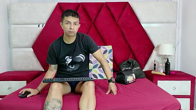 Kity spiderr online show from February 6, 12:30 pm