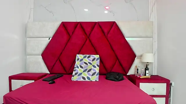 Kity spiderr online show from April 4, 12:26 pm