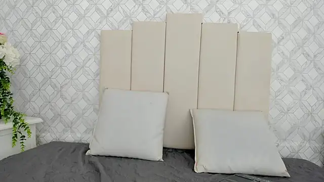 CannelaSmith online show from May 28, 1:58 am