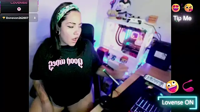 PinkDenial online show from November 5, 3:45 am