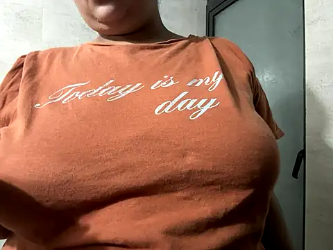 chubbygirlbaby online show from September 17, 7:28 am