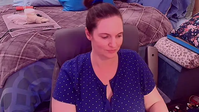 ninajaymes online show from December 18, 12:15 am