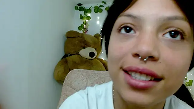 EIVIY1609 online show from October 30, 2:18 pm