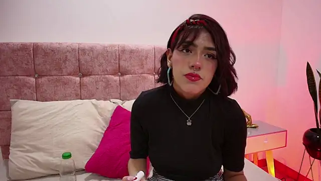 Dulce Bella  online show from November 24, 3:41 am