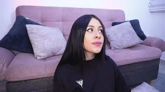 SophiieCumsx online show from June 3, 1:39 am