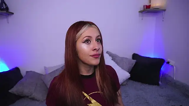 Snapshot of SophiieCumsx chatting on September 18, 12:37 pm SophiieCumsx online show from September 18, 12:37 pm
