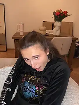 SophiiaStarr online show from October 27, 7:19 pm