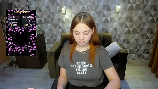 AnnaStills online show from December 4, 2:30 pm