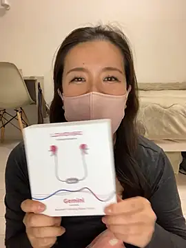 NATSUMI00 online show from December 3, 3:03 pm