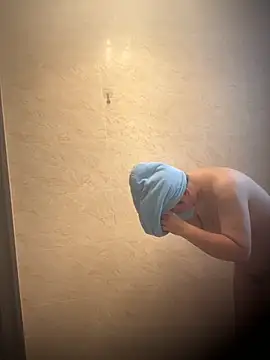 smgirls online show from November 25, 7:10 am