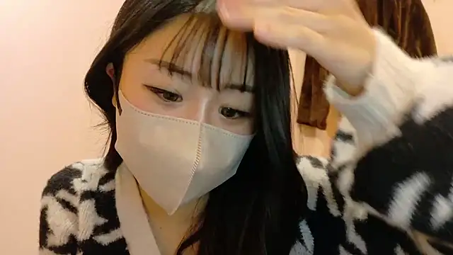 Ema-- online show from November 21, 10:39 am