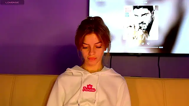 mari  papi online show from November 17, 11:44 am