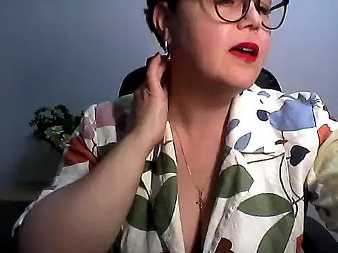 EllaLove2277 online show from April 18, 5:26 pm