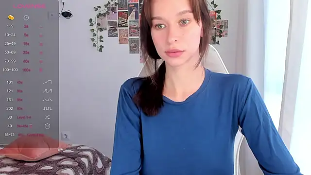 Snapshot of _Alissaa chatting on October 1, 2:11 pm  Alissaa online show from October 1, 2:11 pm