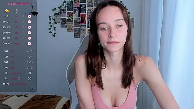 Snapshot of _Alissaa chatting on October 16, 1:47 pm  Alissaa online show from October 16, 1:47 pm