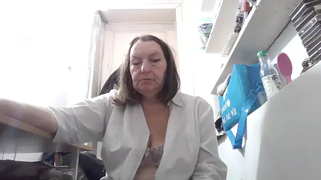 AnnaLive570 online show from January 8, 5:55 am