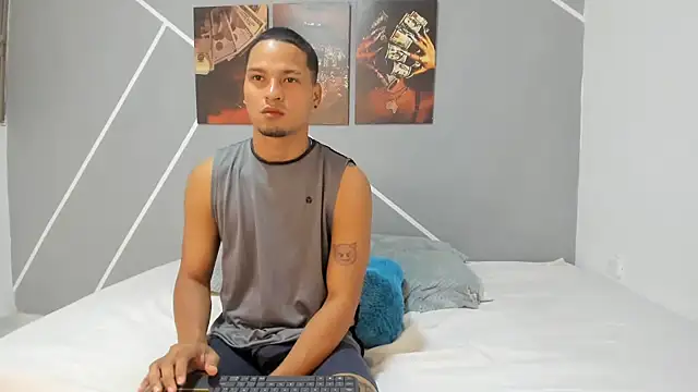 Sexy777Couple online show from May 16, 1:41 am