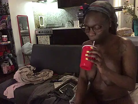 littyleesh1 online show from March 24, 3:01 am