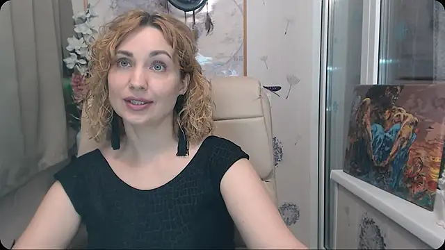 KatrinAlluring online show from December 22, 5:10 am