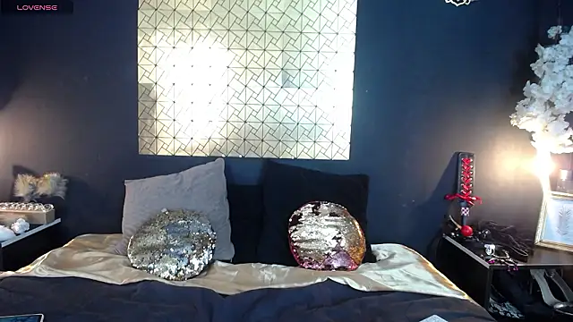 kinky momm online show from March 17, 3:16 pm