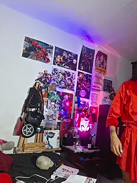 carolinerue online show from January 10, 12:15 am