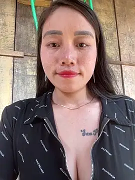 chipp-bong online show from December 3, 3:09 am