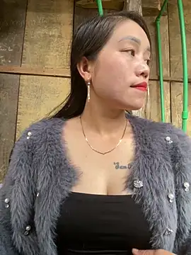 chipp-bong online show from February 19, 2:11 am