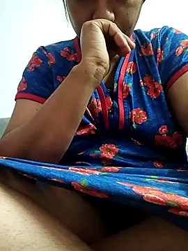 Snapshot of hottie_jenny9 chatting on September 14, 1:31 pm hottie jenny9 online show from September 14, 1:31 pm