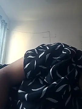 Snapshot of hottie_jenny9 chatting on October 23, 7:03 am hottie jenny9 online show from October 23, 7:03 am