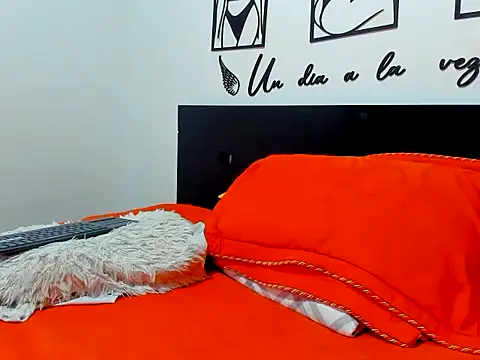 Snapshot of Allison_21_ chatting on October 21, 2:59 am Allison 21 online show from October 21, 2:59 am