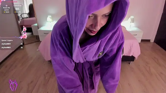 Mariam Lopez   online show from April 10, 6:30 am