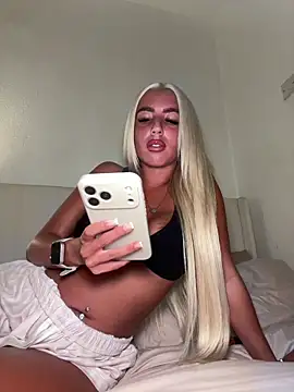 BlondeBetty online show from June 10, 9:24 pm