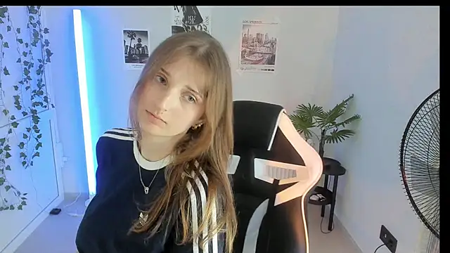 NeyliDream online show from July 29, 1:11 pm