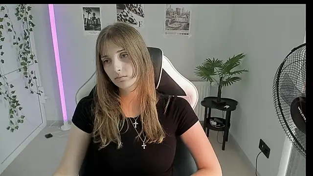 NeyliDream online show from July 3, 1:39 pm
