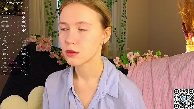 Succubelle online show from December 5, 6:13 am