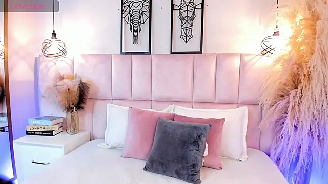 Adara  carter  online show from January 15, 6:08 am