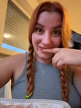 Snapshot of Anastasia2027 chatting on September 24, 5:01 pm Anastasia2027 online show from September 24, 5:01 pm