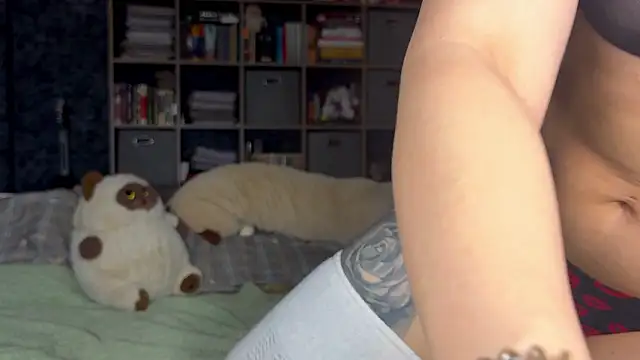 AzureEyes online show from March 21, 2:33 pm