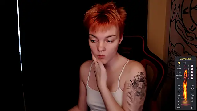 KrisNeal online show from November 13, 8:57 am