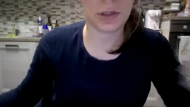 Camaleontica online show from October 30, 8:10 pm