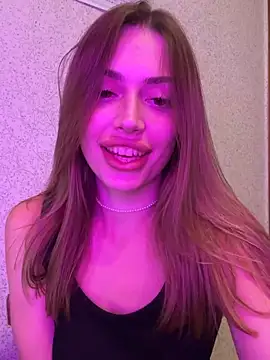 Elizabeth Tay online show from October 11, 8:00 pm