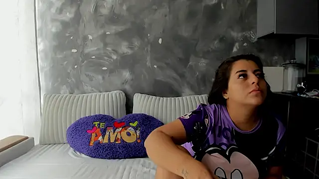 EvelynBun online show from February 24, 2:05 pm