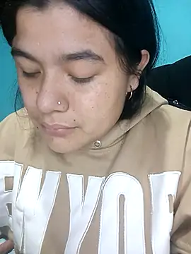 April Becker online show from April 16, 3:07 am