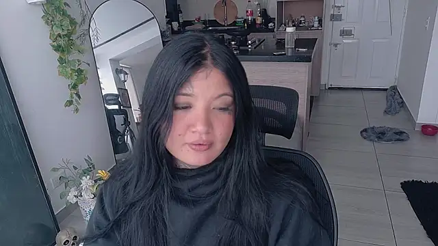 Unatatuada online show from November 5, 7:30 pm