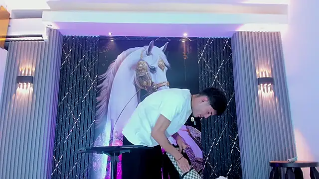 Iam Steven online show from November 22, 12:30 pm