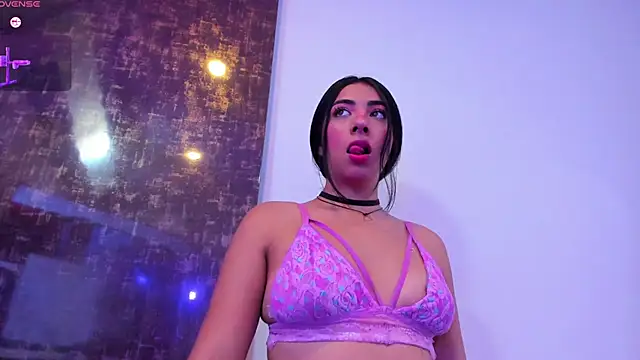 cherry skinny  online show from April 18, 4:04 am